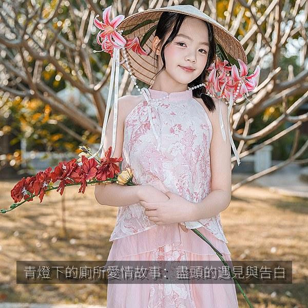 青燈下的廁所愛情故事：盡頭的遇見與告白